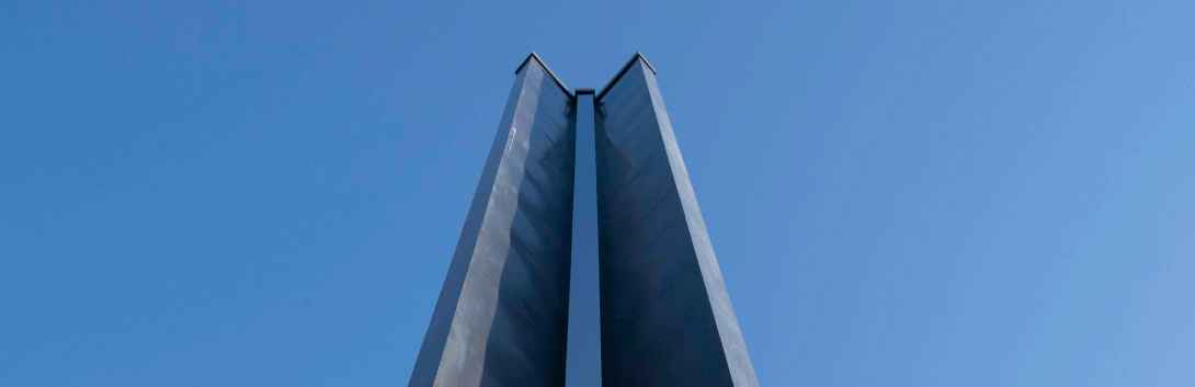 Obelisco vertical